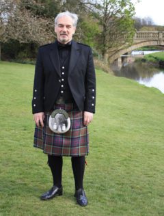 Author Iain Lundy